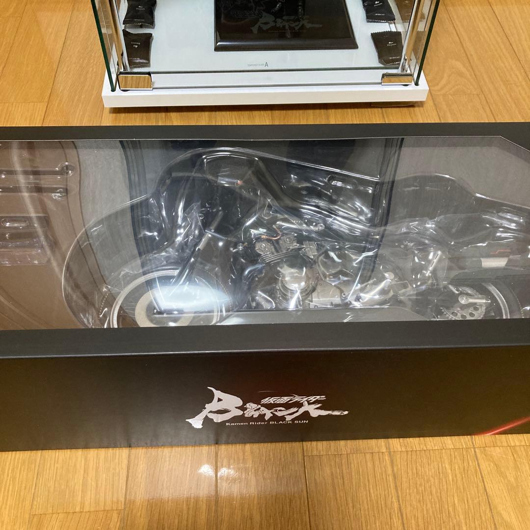 Hot Toys 仮面ライダーBLACK SUN バトルホッパー