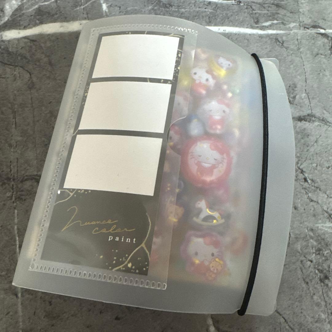 シール帳完成品 ボンドロ うるちゅる 14シート分 たまごっち サンリオ 他