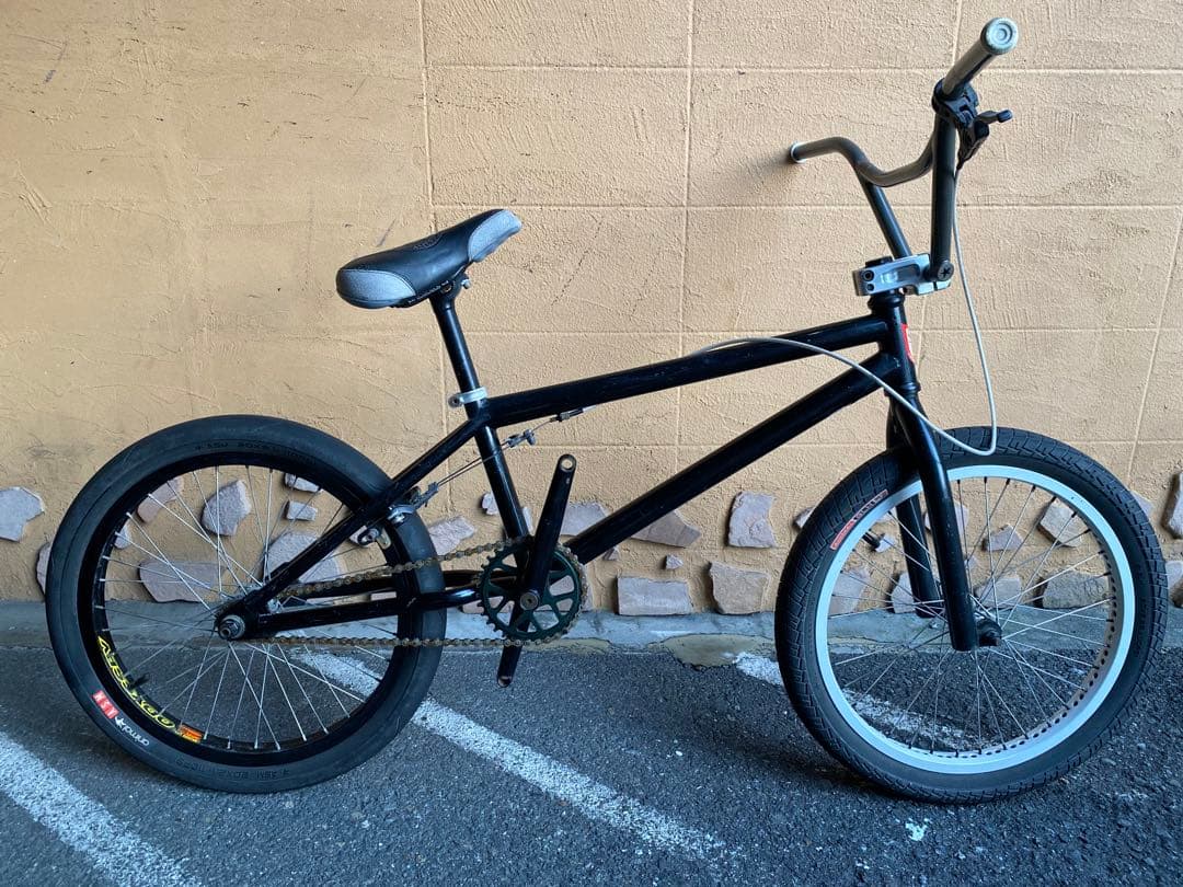 ブラック BMX 20インチ