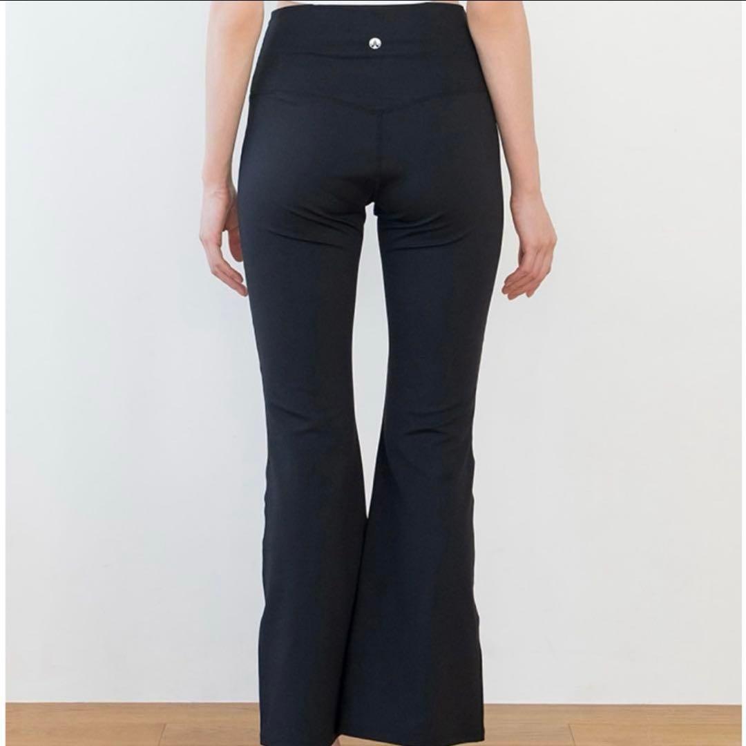 【最終値下❗️SUKALA】ベーシックフレアパンツ　ピラティス　ヨガウェア　S