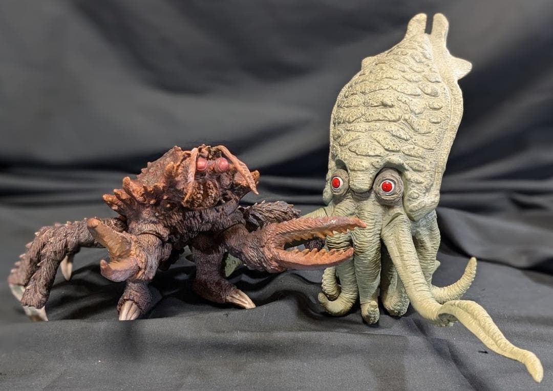 大怪獣シリーズ東宝怪獣総進撃 ゲゾラ＆ガニメ（バンダイミュージアム）２体セット