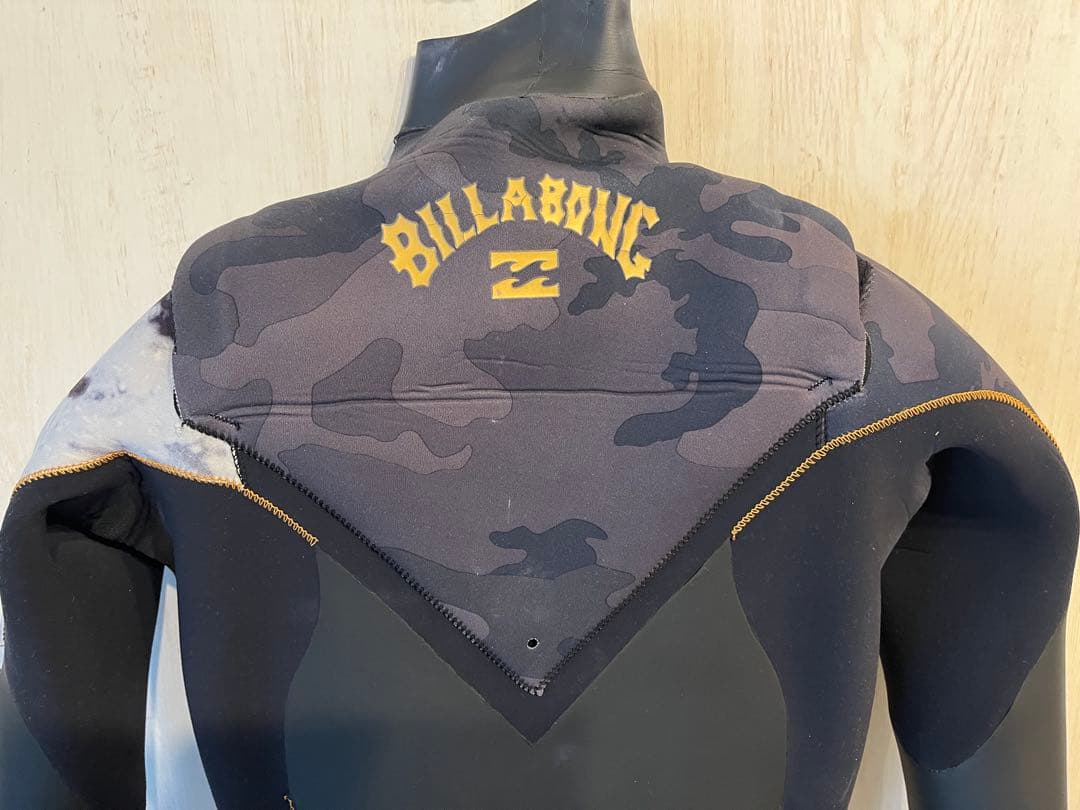 BILLABONG セミドライスーツ ブラック・迷彩