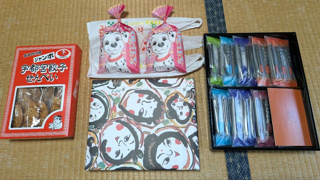 菓子11点 佃煮1点 ジュース2点