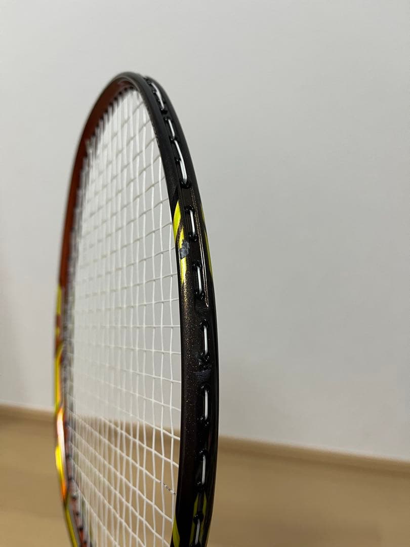 【美品】ヨネックス ナノレイ700RP