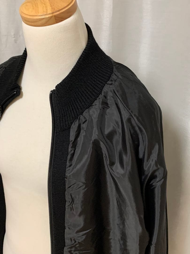 ニューバランスニットアウター防風仕様