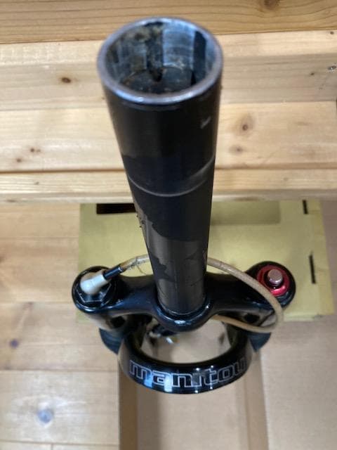 MANITOU SKAREB platinum spv it 100 26インチ