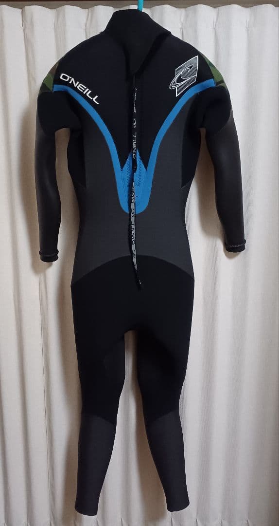 O'Neill　オニール　セミドライ ウェットスーツ　5×3mm　迷彩柄　M