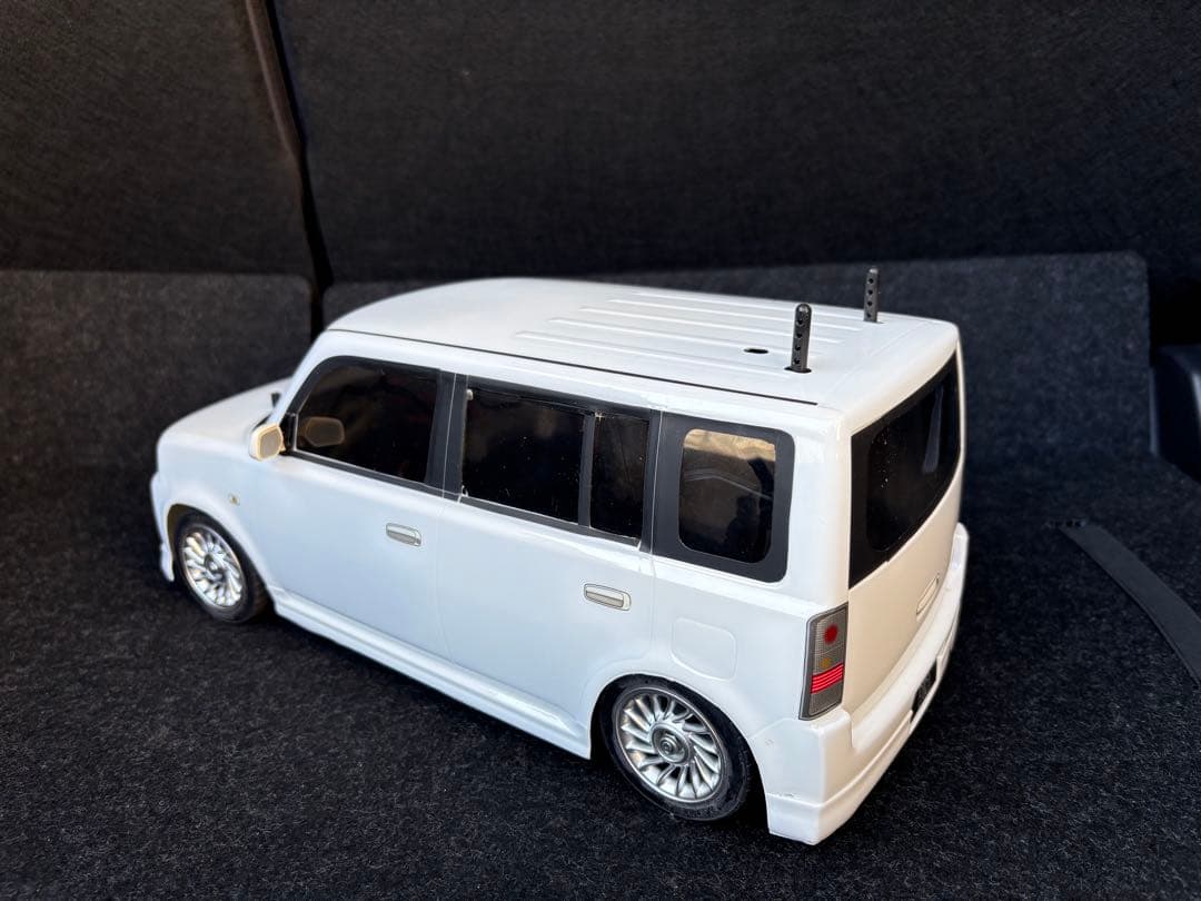 1/10 タミヤ Mシャーシ トヨタ bB ボディー