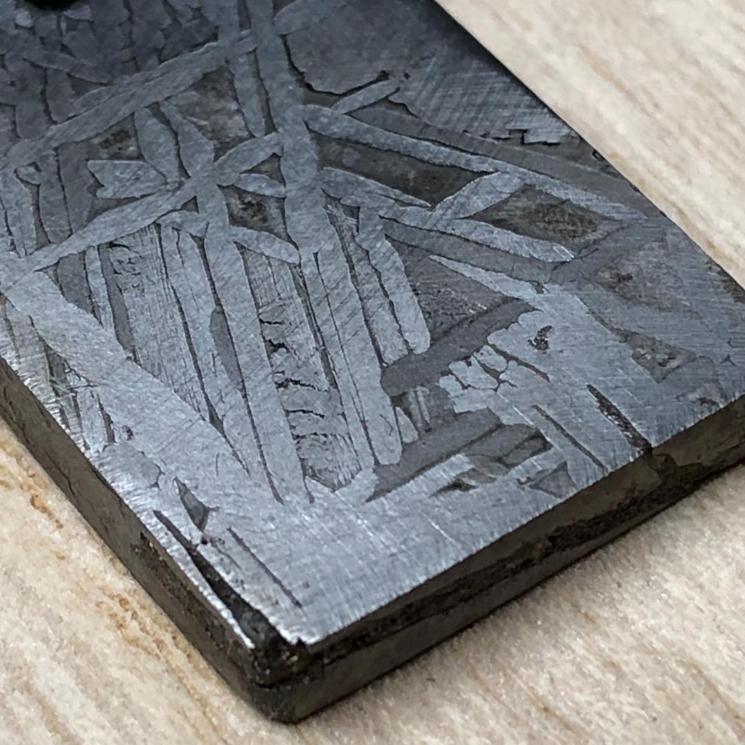 パラサイト隕石　アルタイ隕石 ペンダントトップ　隕石　 重さ約23ｇ　共箱