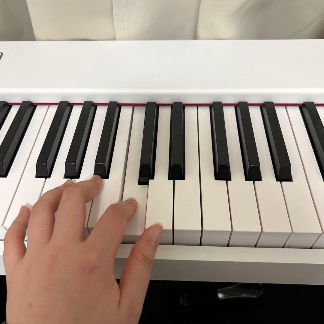 【難あり】KORG 電子ピアノ D1 白 ケース付き コルグ
