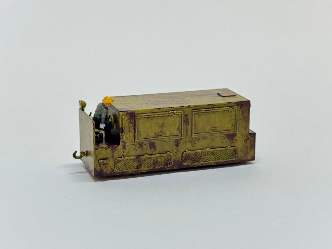 M*様 バッテリーロコ 激サビ塗装　ベビーグース製(旧:杉山模型)