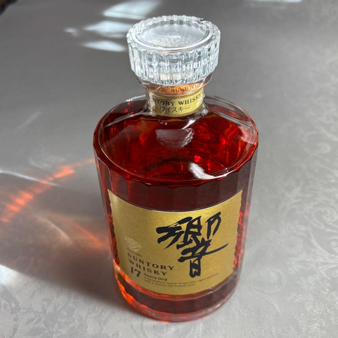 SUNTORY 響 17年 箱入りウイスキー