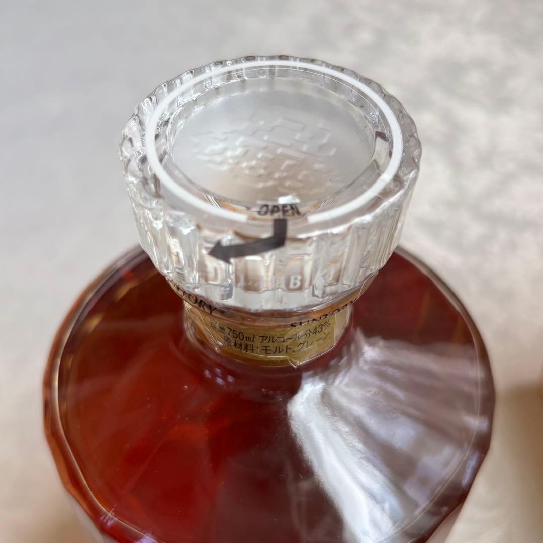 SUNTORY 響 17年 箱入りウイスキー