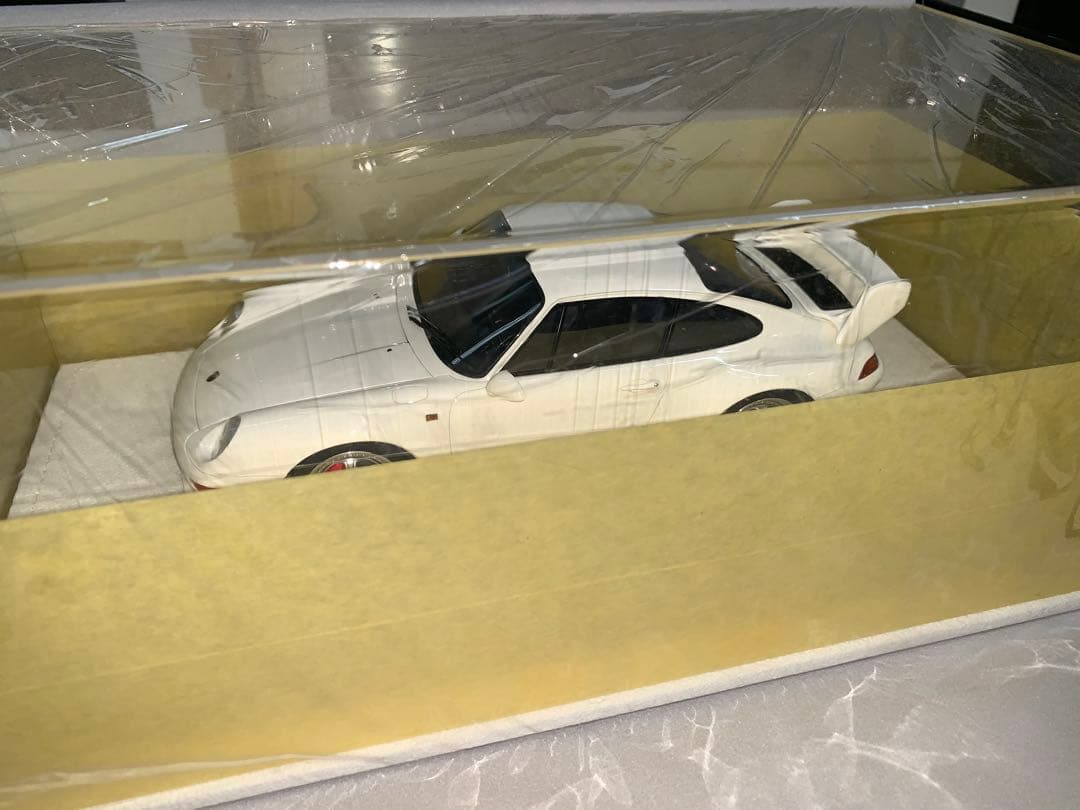 メイクアップ 1/18 ポルシェ911(993)カレラRS