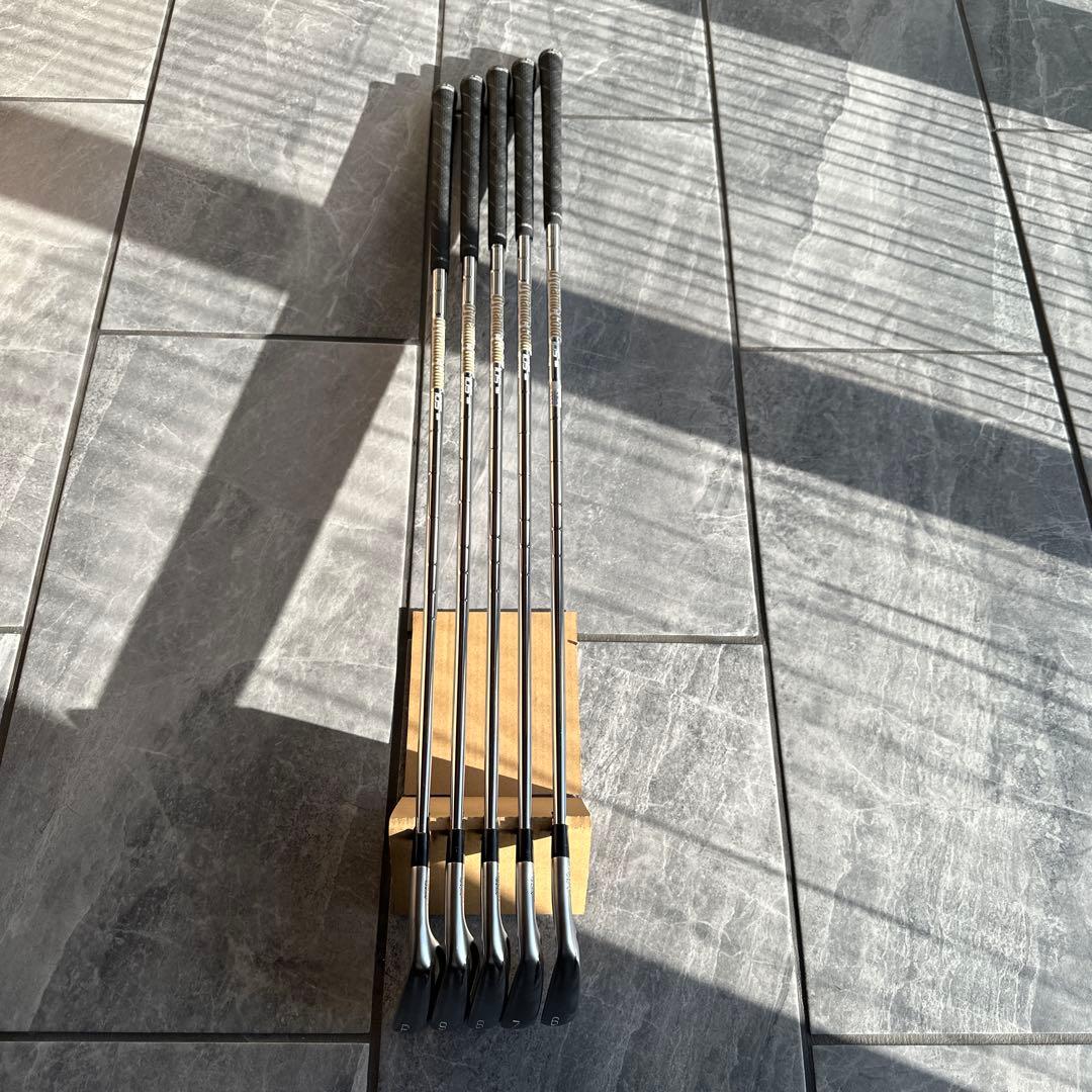 ミズノJPX923 HOTLPROアイアン 6〜P DG105 S200