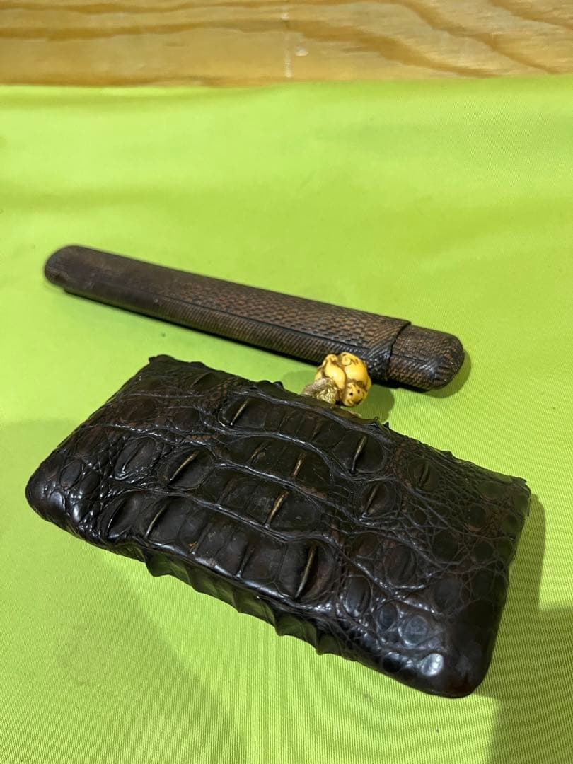 小*城様 喫煙具　当時物　クロコダイル　煙管入れ　煙管　金銀装飾