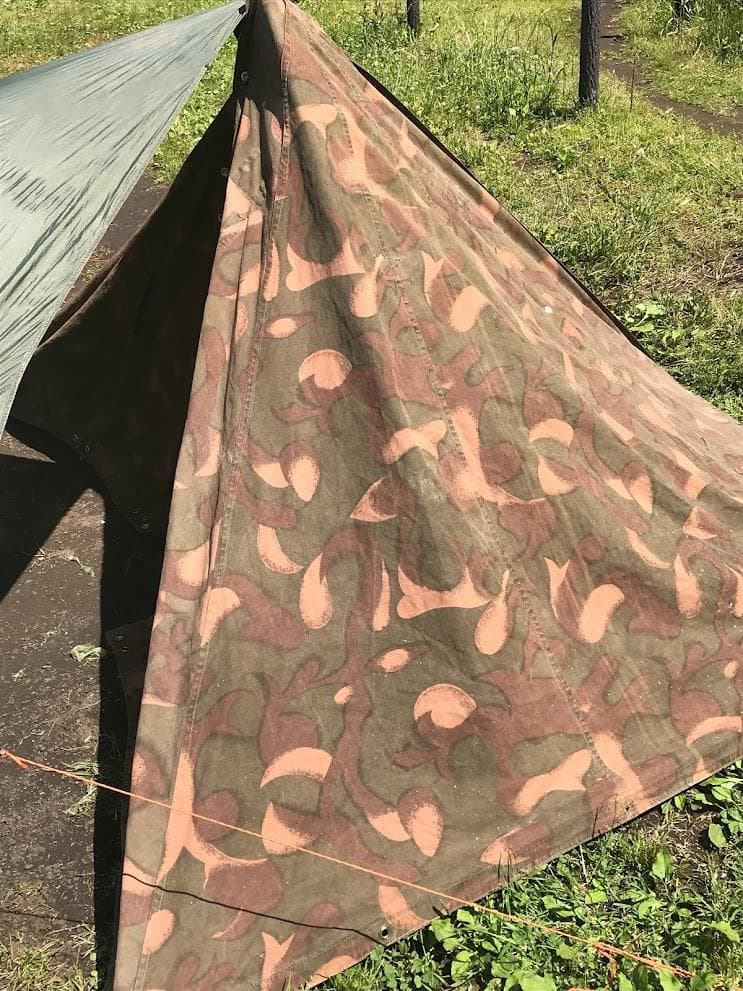 ハンガリー軍　ポンチョテント2枚組　ハリケーンカモ　軍幕テント　ティピー