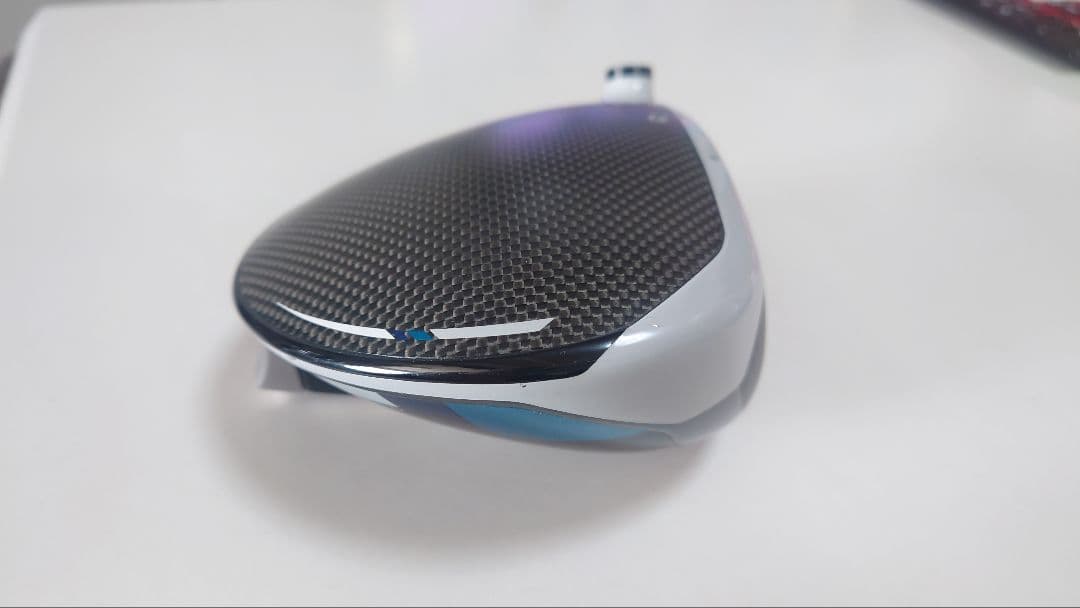 ヘッド＆純正ヘッドカバーSIM MAX９°ドライバー