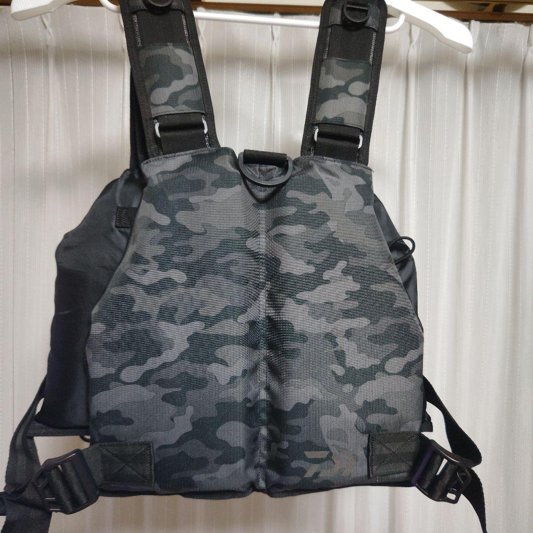 ダイワ ライトフロートゲームベスト DF-6421