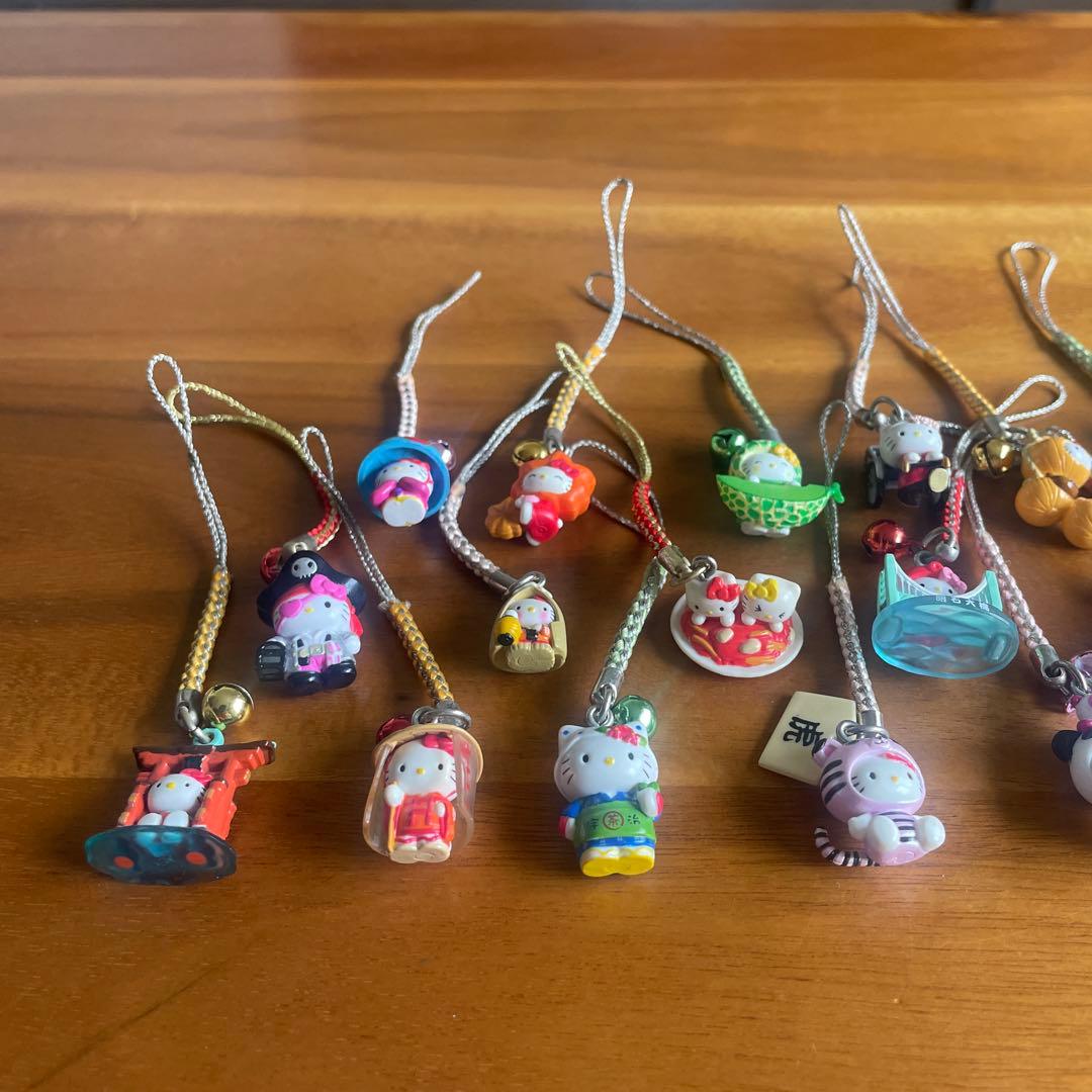 ご地キティ　中古まとめ売り　26個