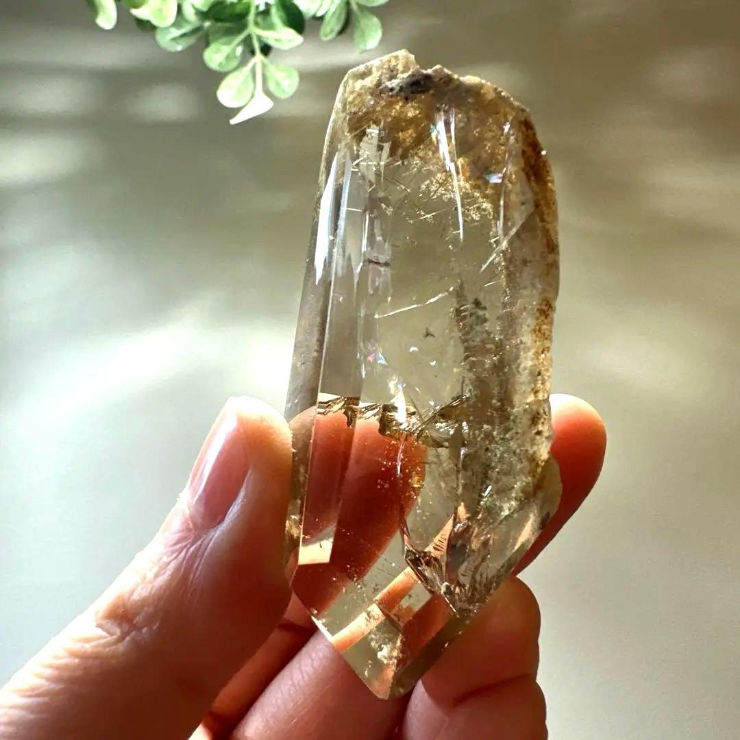 ルチル　スモーキー　ガーデン　虹　母岩つき　フリーフォーム　67.7g