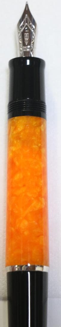 超貴重　デルタ（DELTA）ドルチェヴィータ　MIDサイズ万年筆　中古品