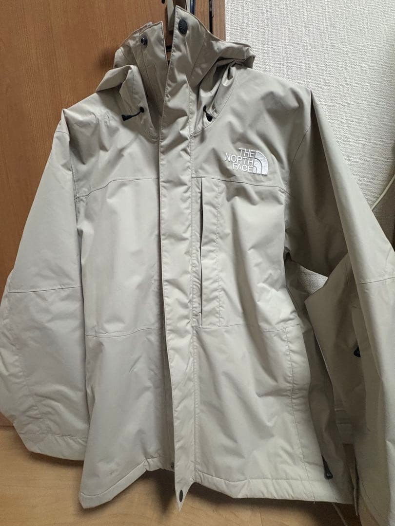 ノースフェイス　スキー　スノボウェア　上下セットSサイズ