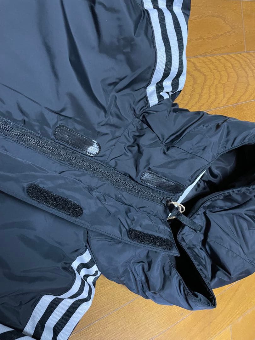 新品 Mサイズ アディダス adidas ブラック ベンチコート サッカー 防寒