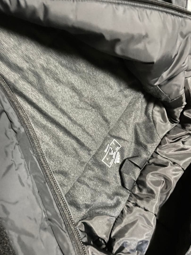 新品 Mサイズ アディダス adidas ブラック ベンチコート サッカー 防寒