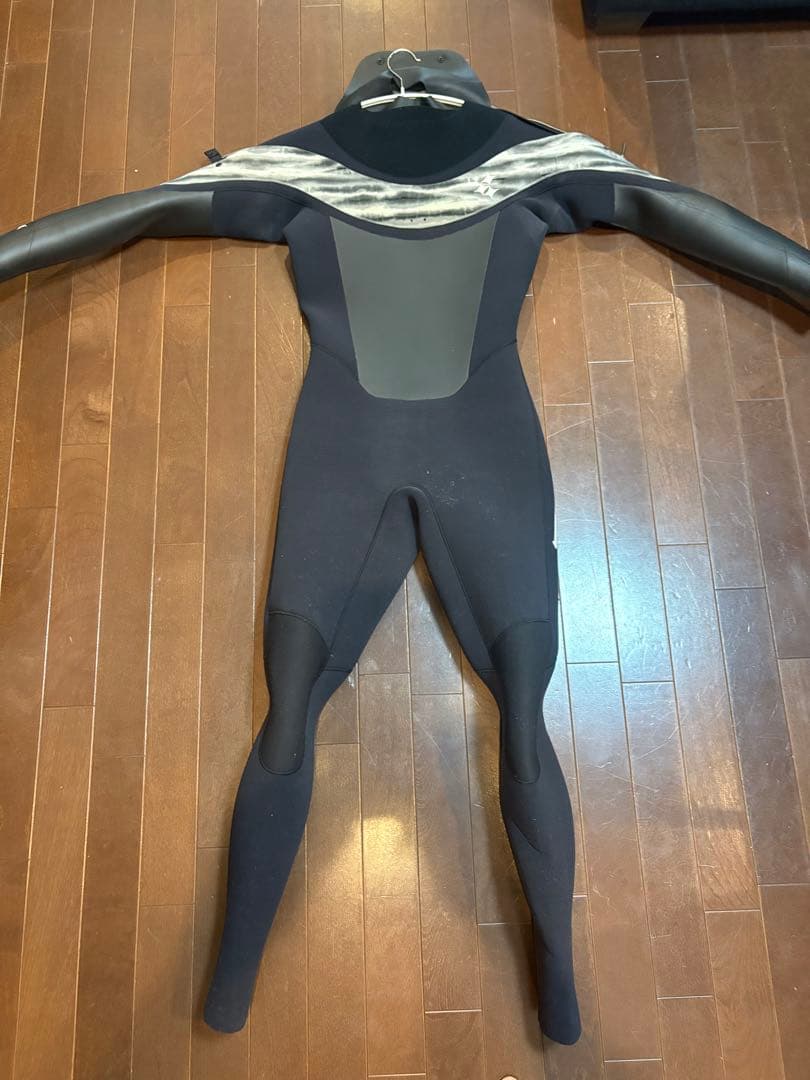 C*i様 デルフィセミドライスーツ