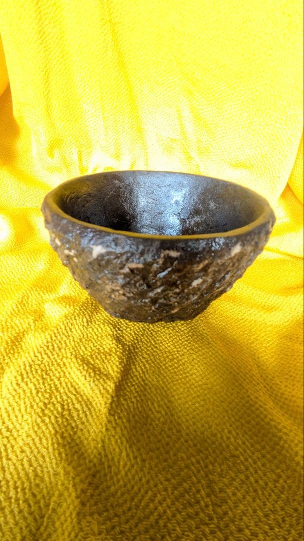 石彫茶碗、漆石茶碗、安山岩茶碗、漆器茶碗、 石を彫刻した茶碗、漆石の器、倉田作品