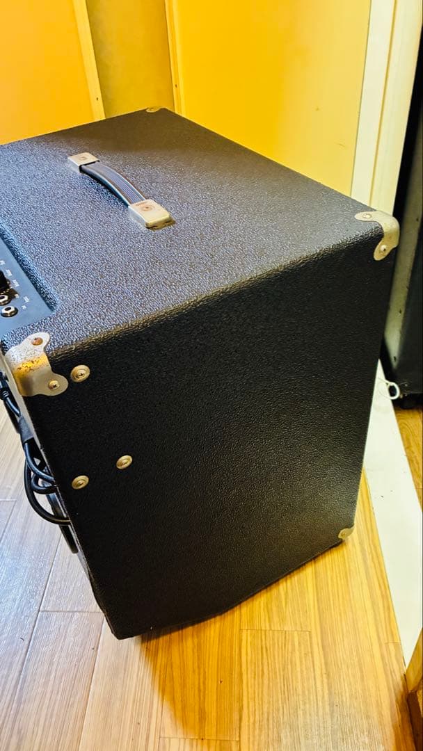 Ampeg BA-115 旧型 ベースアンプ 通電音出しOK