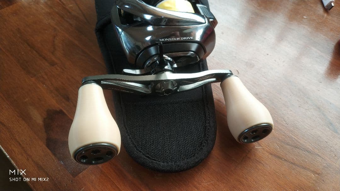 ハンドメイドノブ　TPR（ラバー素材）タイプB6　ライトブラウン2個