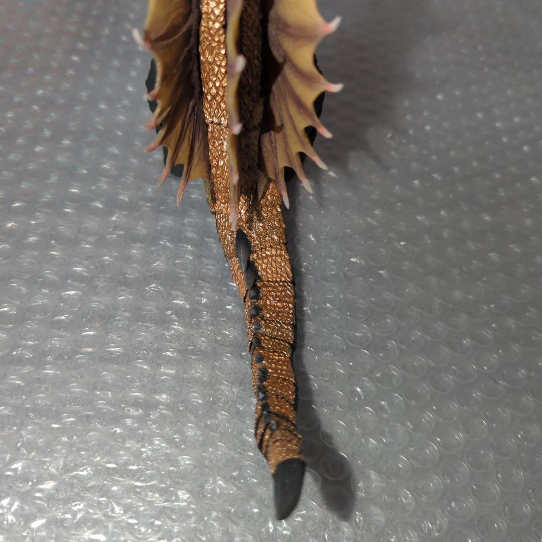 【希少・美品】S.H.モンスターアーツ ガイガン 1972 アクションフィギュア