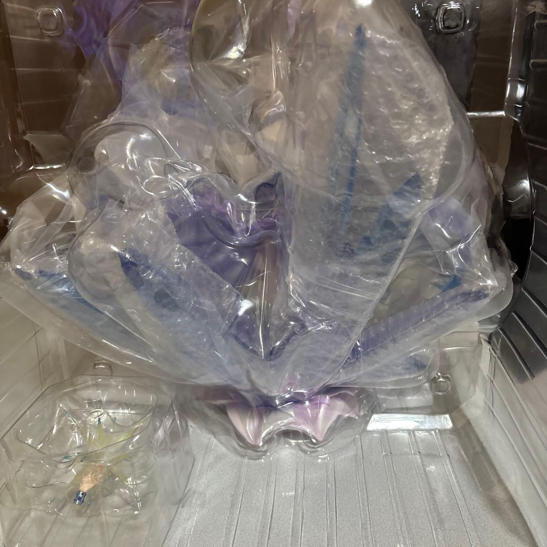 渋谷スクランブルフィギュア　氷結のエミリア