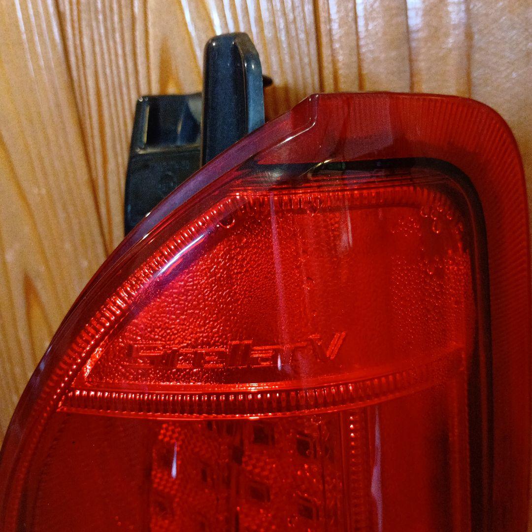 ハイエース ステラファイブ テールライト 希少 傷あり ジャンク
