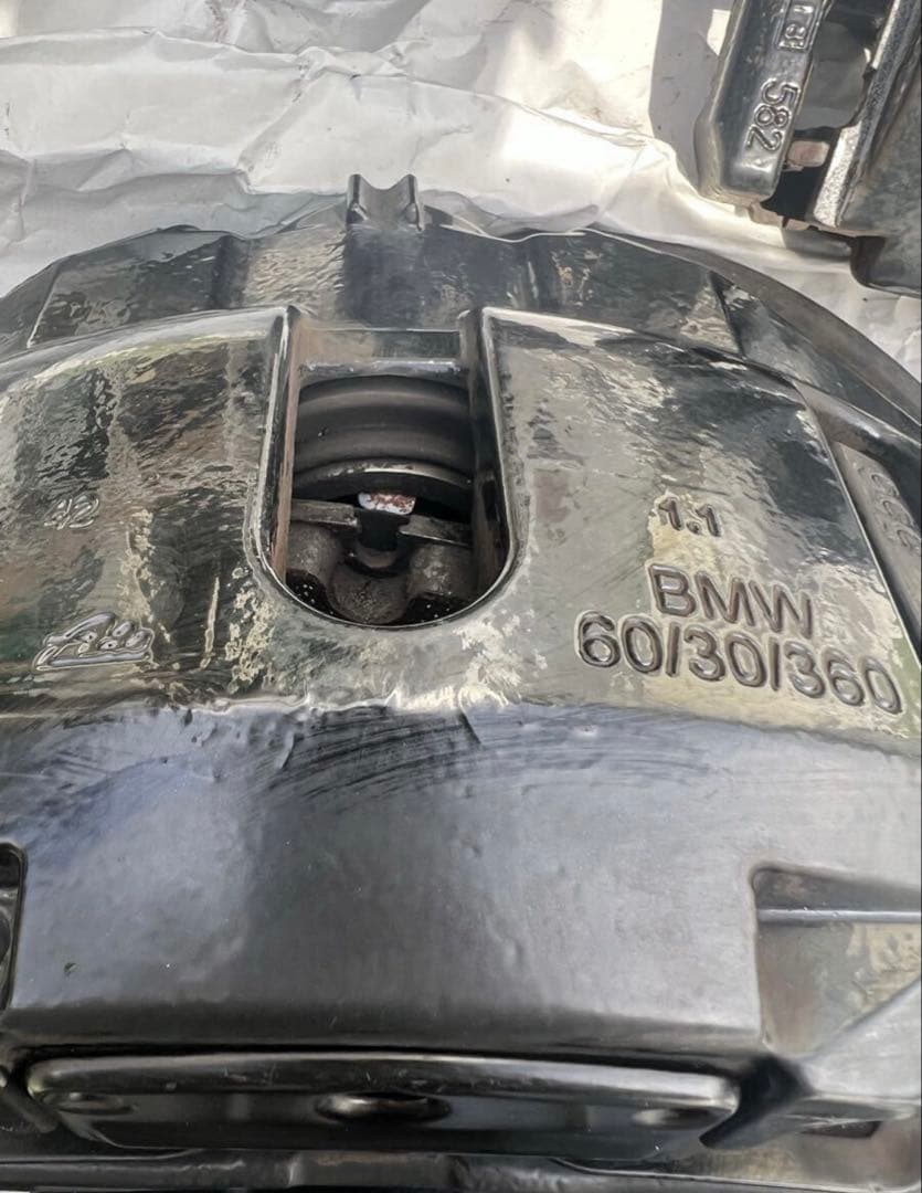  E90 E92 E93 M3 ブレーキキャリパー　パッド