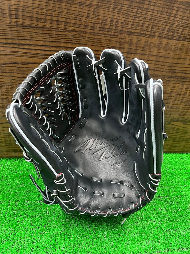 ・新品未使用　硬式ミズノプロ限定モデル　内野オールラウンド用