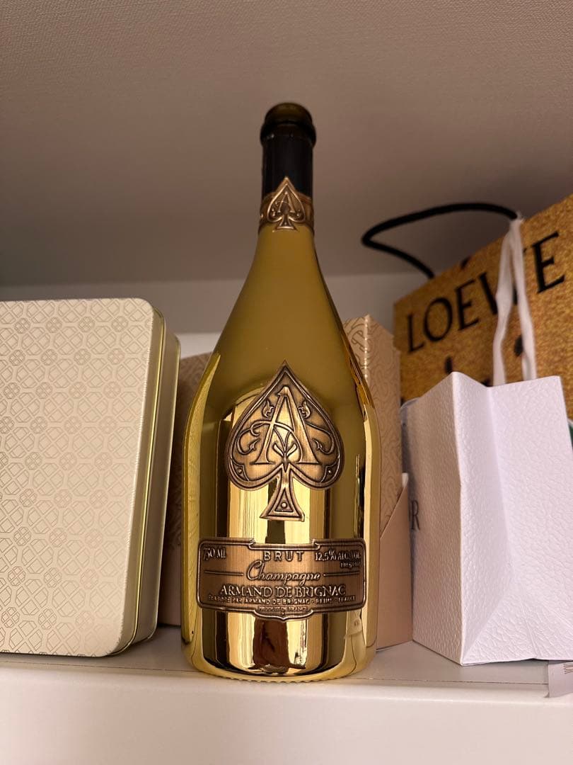 Armand de Brignac ゴールドシャンパン （ボトルのみ）