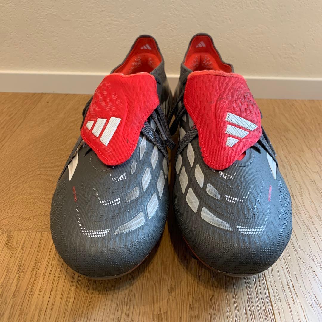 アディダス　プレデター　サッカースパイク