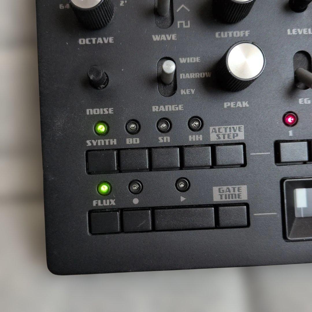 KORG monotribe アナログシンセサイザー　コルグモノトライブ