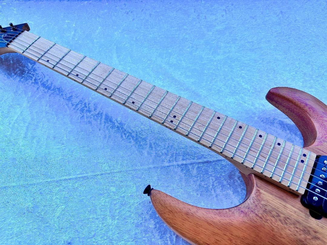 N11 gfc GNR-100 NA Satin エレキギター