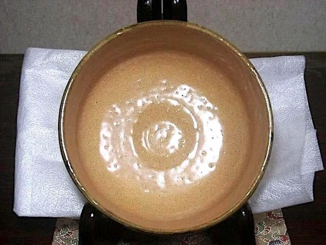 九谷焼　矢口永寿（初代）作　乾山意　梅　無傷　箱合　保証。