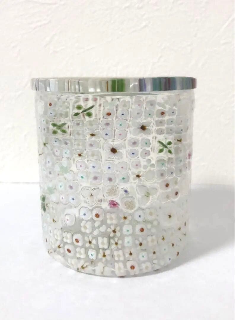 江波冨士子さん 『花の庭』蓋物