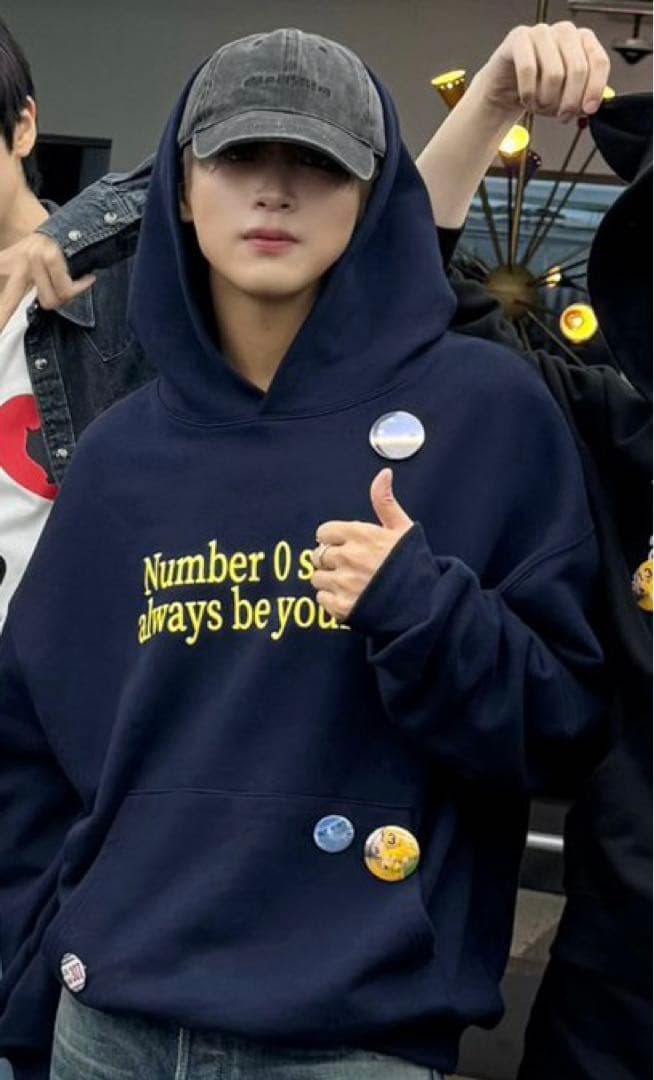 ジェミン パーカー narcissism ITZAVIBE Mサイズ ヘチャン