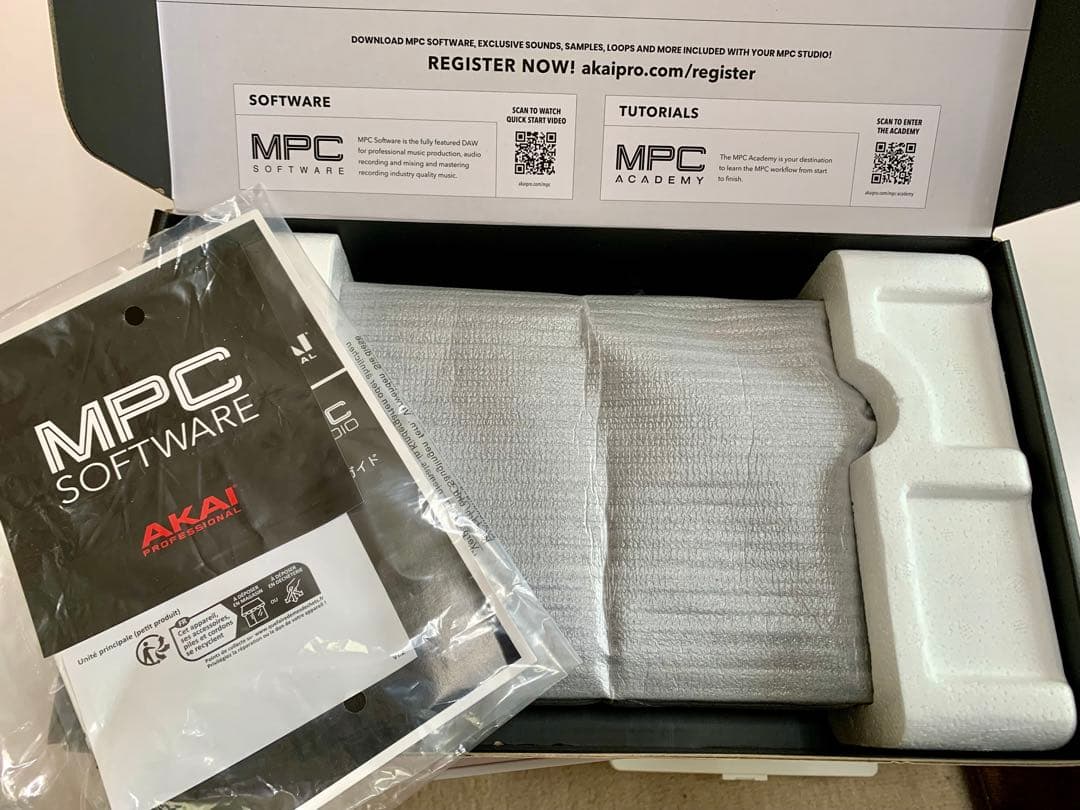 Akai MPC Studio 2 / MIDIケーブル欠品