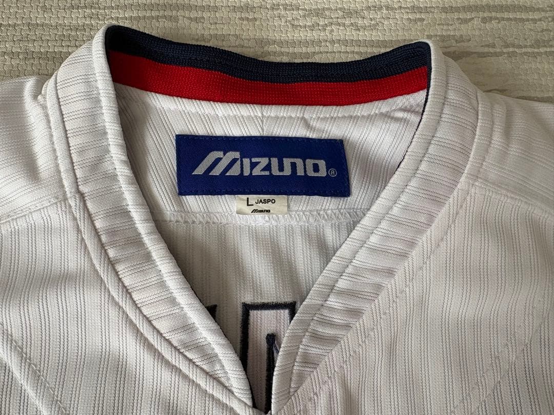 広島東洋カープ 栗林良吏 直筆サイン入り ハイクオリティユニフォーム 新品未使用