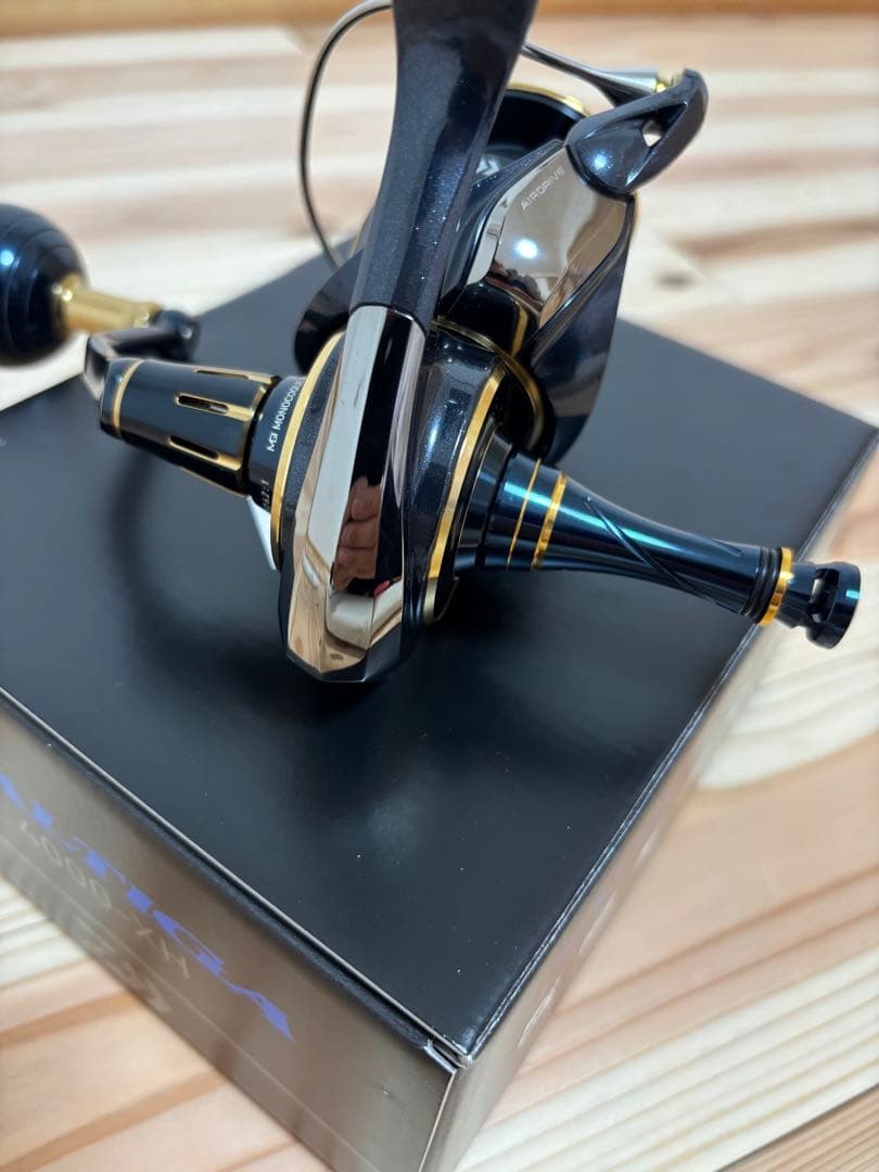 23ソルティガ 4000XH 超美品