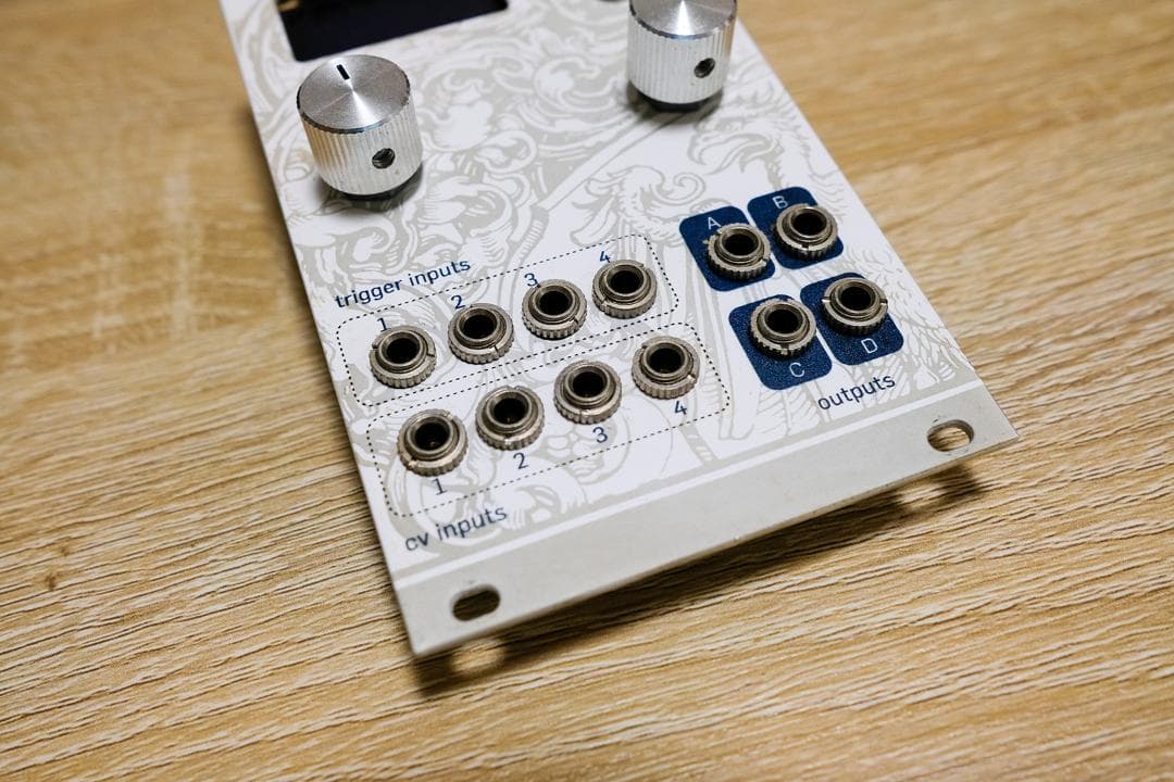 ornament & crime モジュラーシンセ