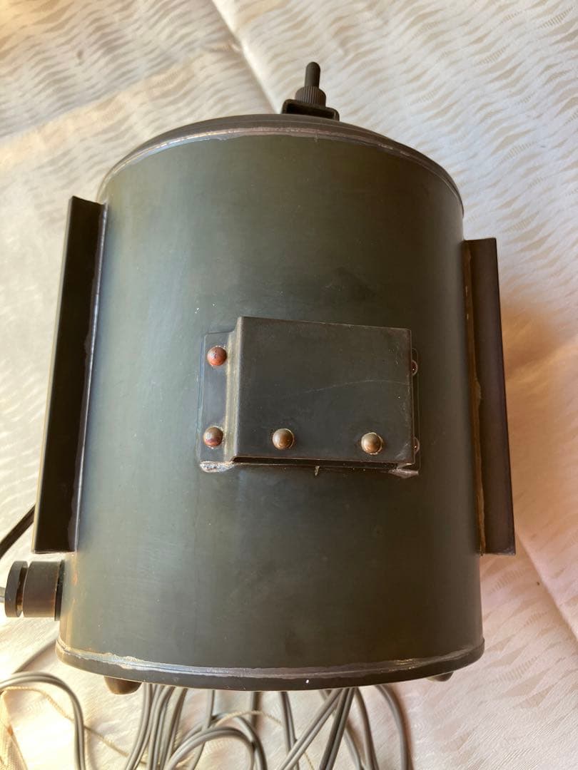 運輸省型式あり　甲種両色燈　都電使用？